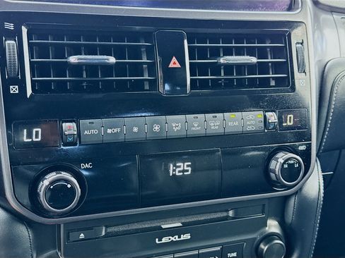 Used 2022 Lexus GX 460 w/ Black Line Special Edition AWD/4WD image 12