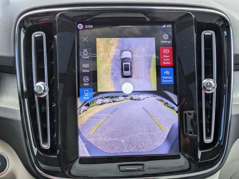 New 2026 Volvo XC40 B5 Ultra AWD/4WD image 23