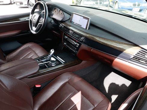 Used 2017 BMW X5 xDrive40e image 19