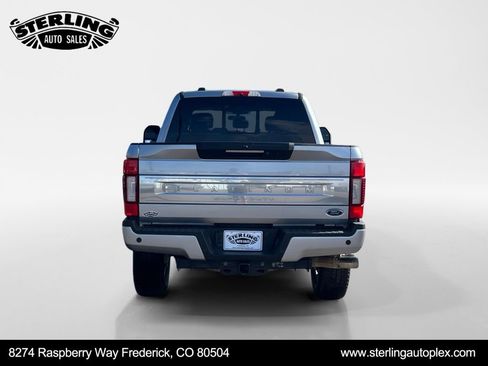 Used 2022 Ford F250 Platinum w/ FX4 Off-Road Package image 4