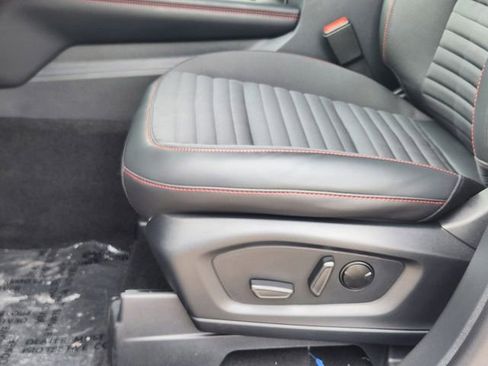 New 2026 Ford Explorer ST-Line w/ ST-Line Street Pack image 24