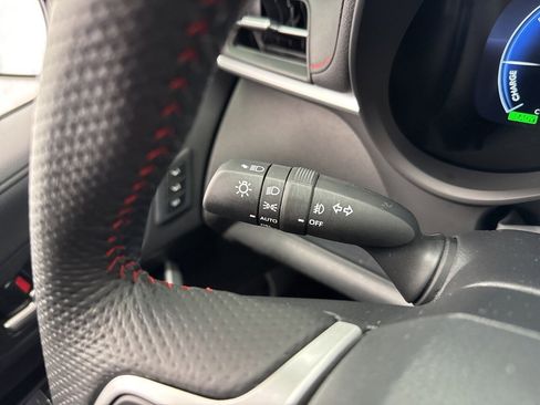 Certified 2025 Toyota Sienna XSE image 23