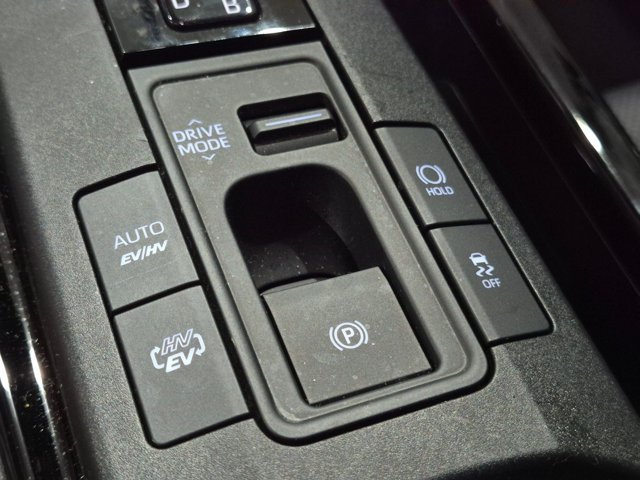 Certified 2026 Toyota Prius Plug-In Hybrid w/ Limited Premium Package FWD image 21