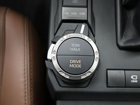 Certified 2025 Toyota 4Runner Limited image 26