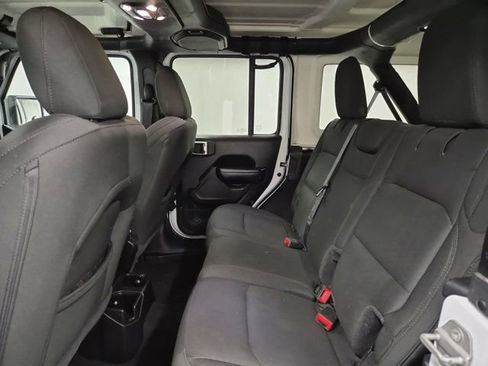 Used 2020 Jeep Wrangler Unlimited Sport S image 16