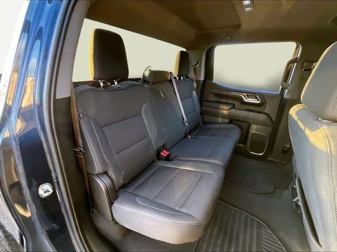 Used 2023 Chevrolet Silverado 1500 LT image 17