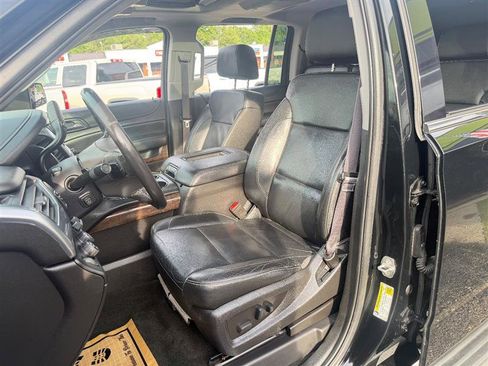 Used 2016 Chevrolet Suburban LT AWD/4WD image 16