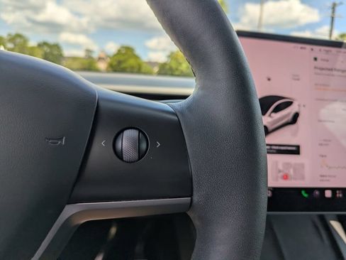 Used 2023 Tesla Model Y Performance AWD/4WD image 28