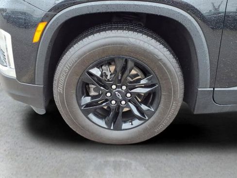 Used 2023 Chevrolet Traverse LT w/ Midnight/Sport Edition AWD/4WD image 10