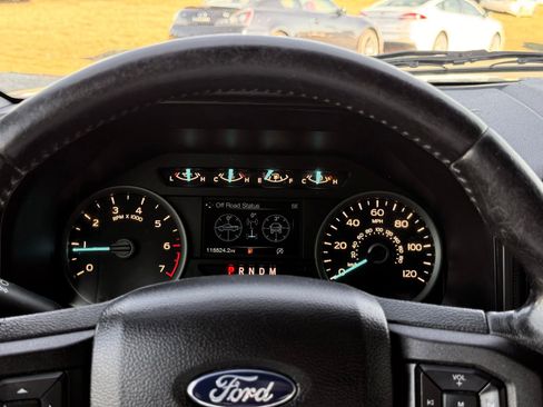 Used 2019 Ford F150 XLT w/ Equipment Group 302A Luxury AWD/4WD image 36