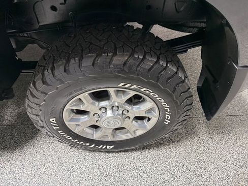 Used 2019 RAM 3500 Laramie image 17