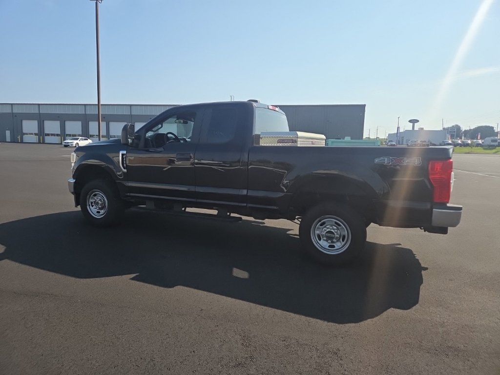 Used 2021 Ford F250 XL w/ Power Equipment Group AWD/4WD image 4