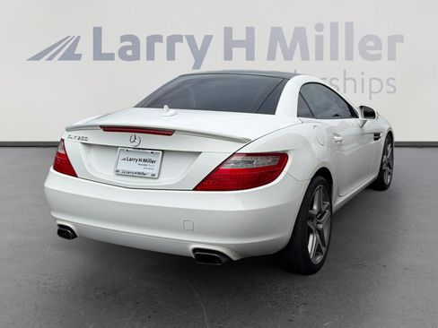 Used 2015 Mercedes-Benz SLK 250 image 5
