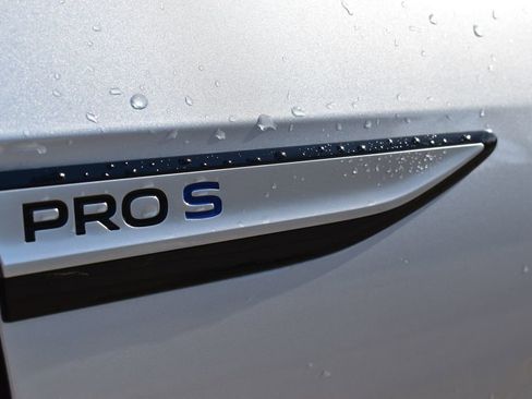 Used 2021 Volkswagen ID.4 Pro S image 5