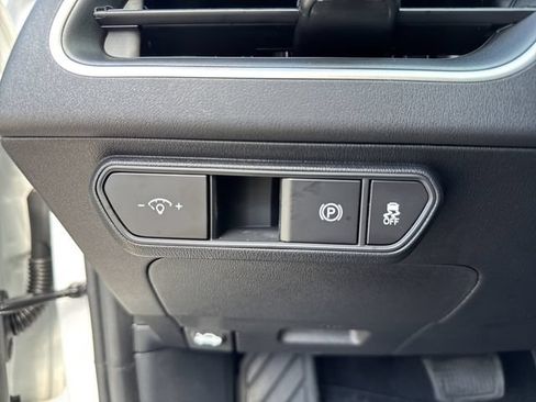 New 2026 Kia K4 FWD image 32