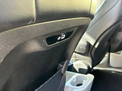 Certified 2023 Chrysler Pacifica Touring-L FWD image 44