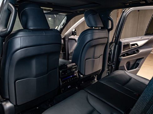 Used 2022 Lexus LX 600 F Sport w/ Accessory Package (Z1) image 23