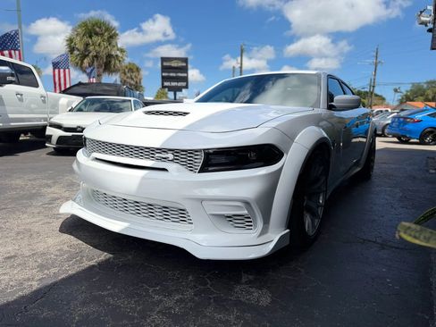 Used 2022 Dodge Charger SRT Hellcat w/ SRT Black Package RWD image 7