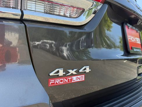 Used 2019 Jeep Grand Cherokee Laredo AWD/4WD image 38