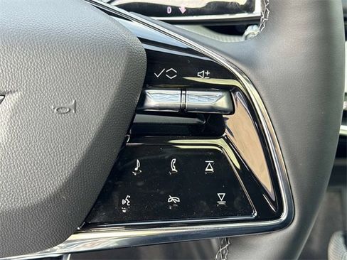 New 2026 Cadillac Optiq Luxury 1 image 25