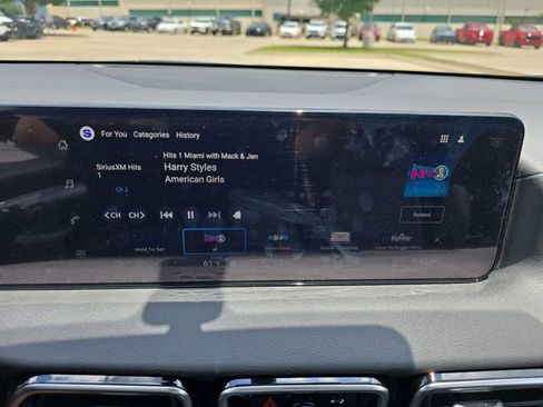 New 2026 Nissan Sentra SV FWD image 8