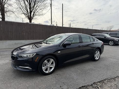 Used 2019 Buick Regal Preferred w/ Sights and Sounds Package image 5