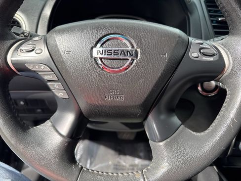 Used 2016 Nissan Pathfinder SV w/ SV Cold Weather Package image 26