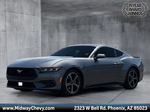 Used 2024 Ford Mustang Coupe RWD image 1