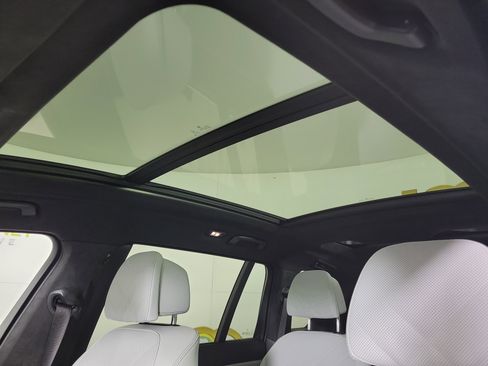 Certified 2023 BMW X7 xDrive40i w/ Premium Package image 20