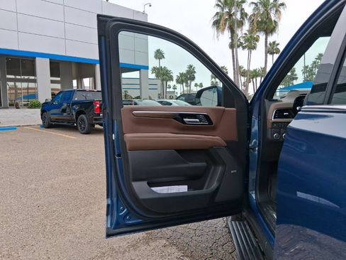 New 2026 Chevrolet Tahoe High Country w/ LPO, Illumination Package RWD image 17