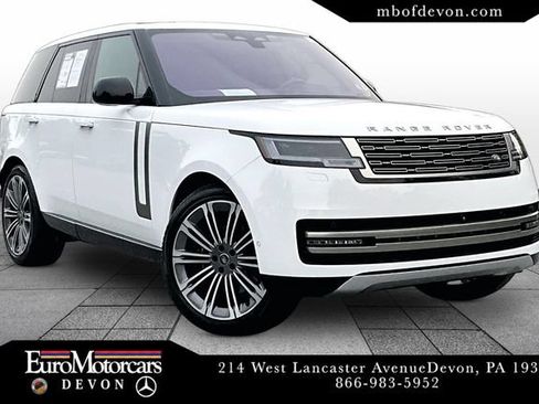 Used 2023 Land Rover Range Rover SE AWD/4WD image 1