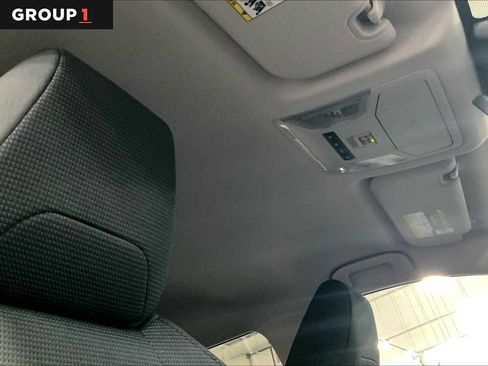 Used 2021 Toyota RAV4 LE image 14