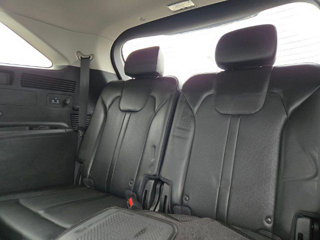 Certified 2023 Kia Sorento SX AWD/4WD image 9