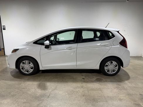 Used 2019 Honda Fit LX image 2