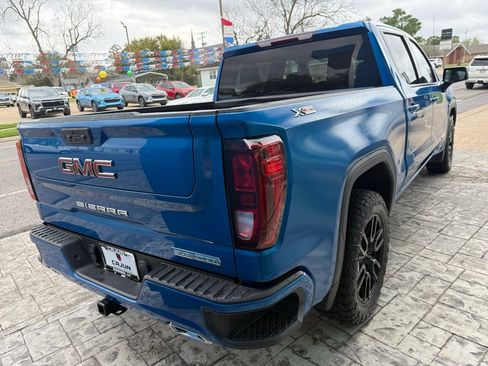 Used 2022 GMC Sierra 1500 Elevation w/ X31 Off-Road Package image 3