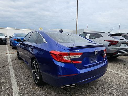 Used 2021 Honda Accord Sport image 3