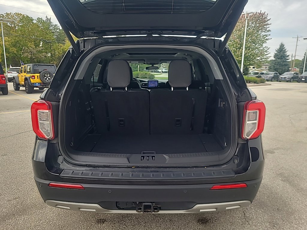 Used 2023 Ford Explorer XLT w/ Equipment Group 202A AWD/4WD image 24