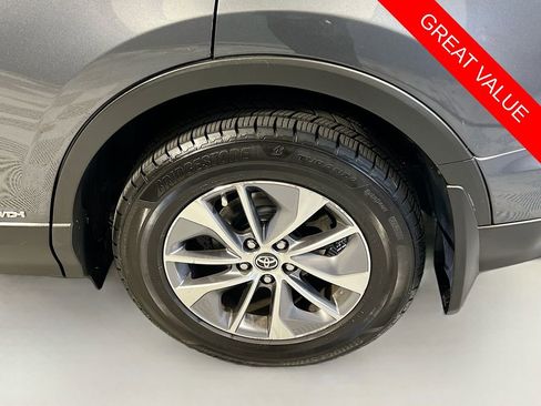 Used 2017 Toyota RAV4 XLE w/ Convenience Package image 29