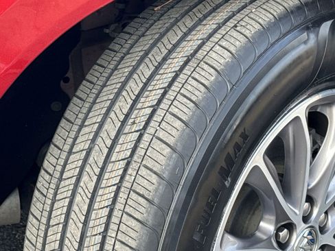 Used 2024 Buick Enclave Premium image 12