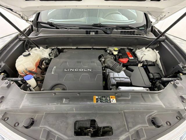 Used 2016 Lincoln MKX Reserve w/ Luxury Package FWD image 32