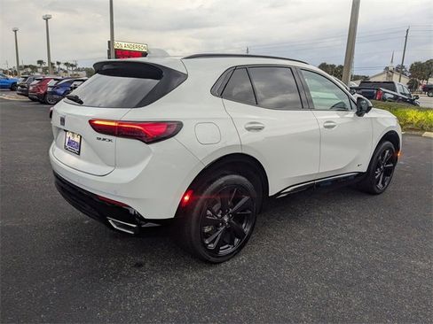 Used 2025 Buick Envision Sport Touring image 4