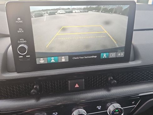 Used 2024 Honda CR-V Sport Touring image 10