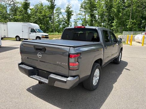 Used 2023 Nissan Frontier SV w/ Tow Package AWD/4WD image 4