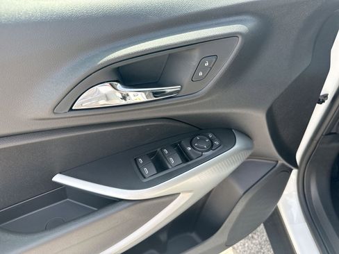 New 2026 Chevrolet Trax LS w/ LS Convenience Package FWD image 14