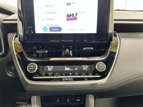 Used 2024 Toyota Corolla Cross XSE image 35