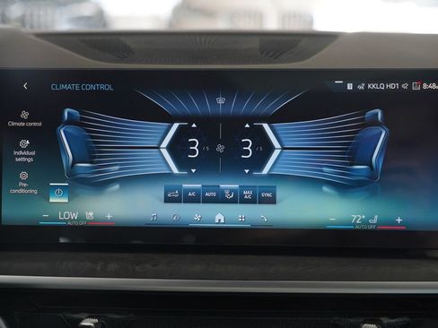 New 2027 BMW X6 xDrive40i w/ Executive Package AWD/4WD image 16