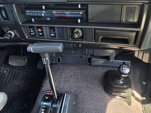Used 1988 Toyota Land Cruiser AWD/4WD image 19