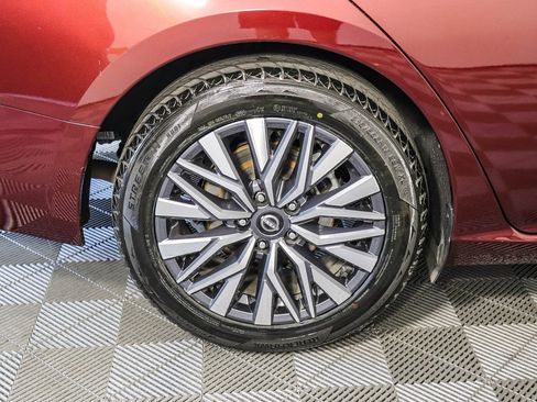 Used 2023 Nissan Altima 2.5 SV image 10