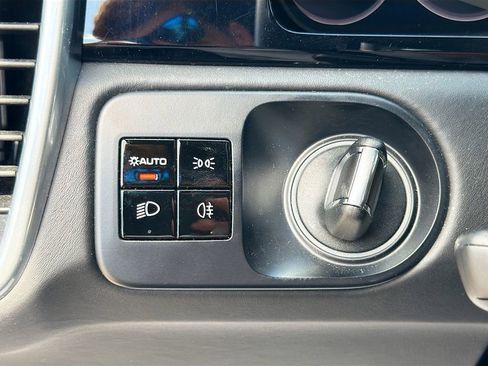 Used 2020 Porsche Cayenne Turbo image 39