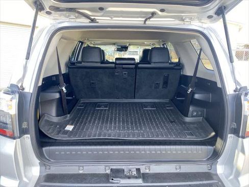 Certified 2021 Toyota 4Runner SR5 Premium w/ Moonroof Package AWD/4WD image 25